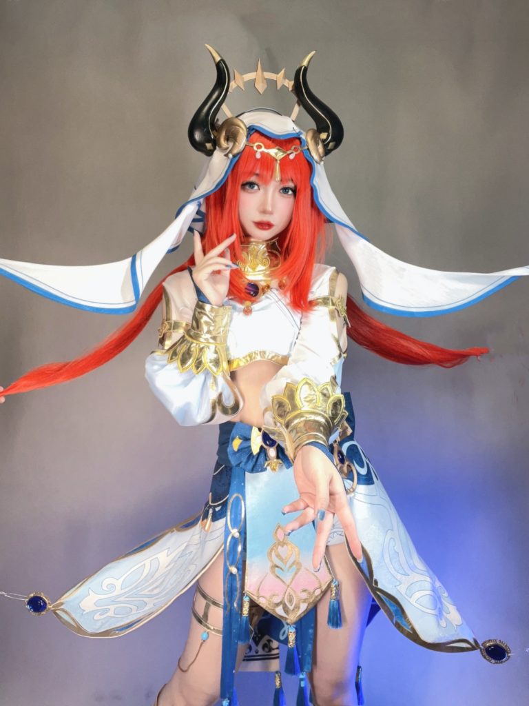 สาวจีนสุดแบ๊วแปลงโฉมเป็น Nilou จาก Genshin Impact 3 สาวจีนสุดแบ๊วแปลงโฉมเป็น Nilou จาก Genshin Impact