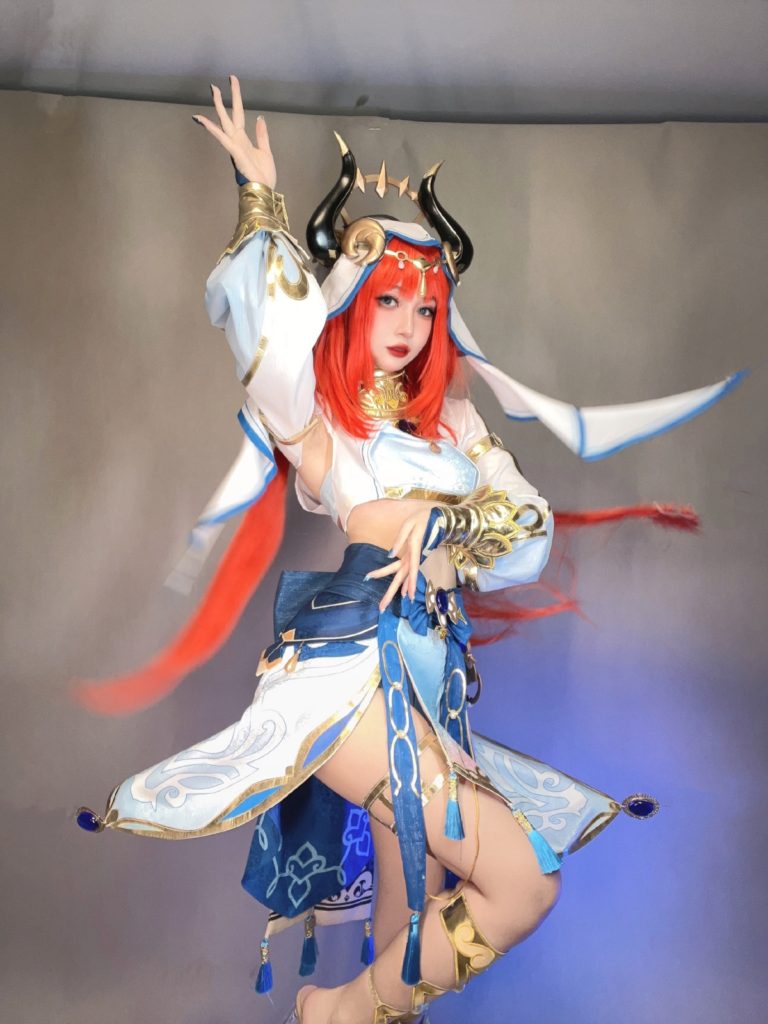 สาวจีนสุดแบ๊วแปลงโฉมเป็น Nilou จาก Genshin Impact 4 สาวจีนสุดแบ๊วแปลงโฉมเป็น Nilou จาก Genshin Impact
