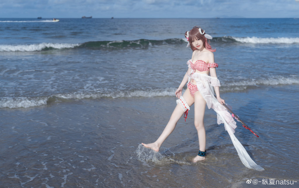 คอสเพลย์ Eyjafjalla จาก Arknights ใส่บิกินี่ เที่ยวทะเลสุดชิลล์ 8 คอสเพลย์ Eyjafjalla จาก Arknights ใส่บิกินี่ เที่ยวทะเลสุดชิลล์