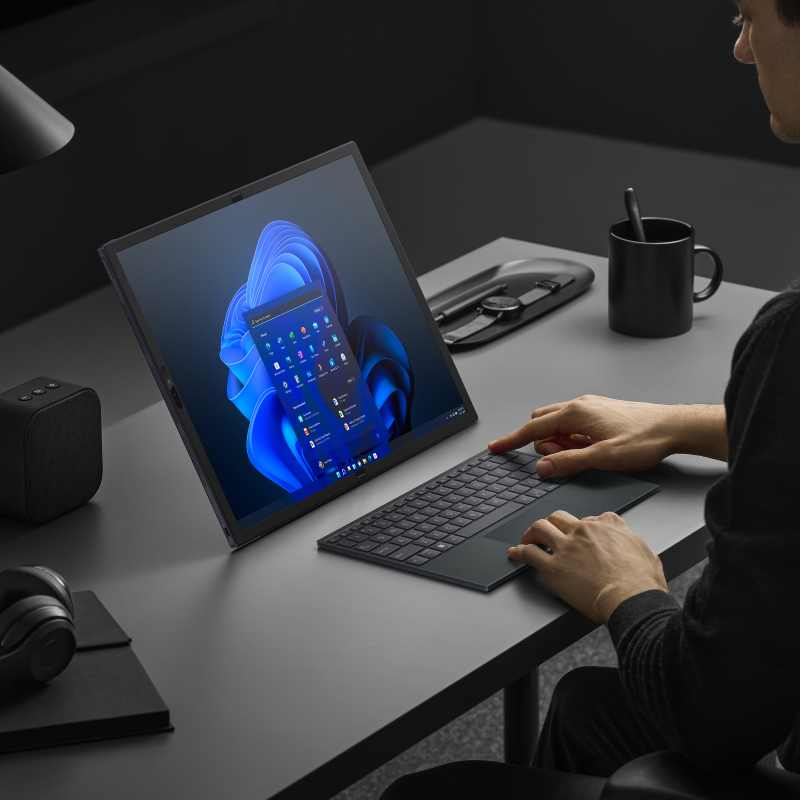 ASUS Zenbook 17 Fold OLED แล็ปท็อปจอพับได้ แรงล้ำด้วย Intel Core i7 รุ่นที่ 12 3 ASUS Zenbook 17 Fold OLED แล็ปท็อปจอพับได้ แรงล้ำด้วย Intel Core i7 รุ่นที่ 12