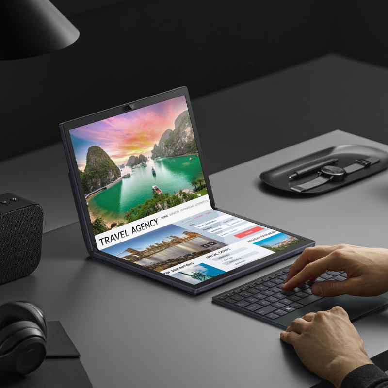 ASUS Zenbook 17 Fold OLED แล็ปท็อปจอพับได้ แรงล้ำด้วย Intel Core i7 รุ่นที่ 12 2 ASUS Zenbook 17 Fold OLED แล็ปท็อปจอพับได้ แรงล้ำด้วย Intel Core i7 รุ่นที่ 12