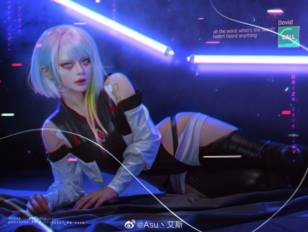 สาวแดนมังกรแปลงโฉมเป็น Lucy จาก Cyberpunk: Edgerunners