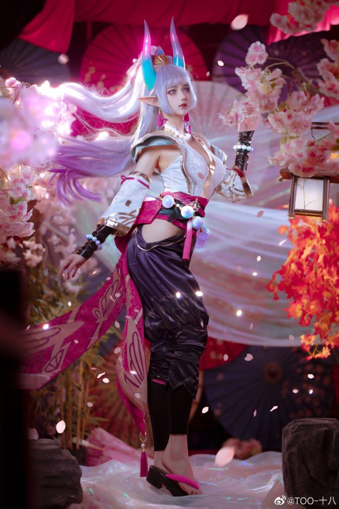 คอสเพลย์ Syndra เวอร์ชั่น Spirit Blossom แบบเว่อวังอลังการ 3 คอสเพลย์ Syndra เวอร์ชั่น Spirit Blossom แบบเว่อวังอลังการ