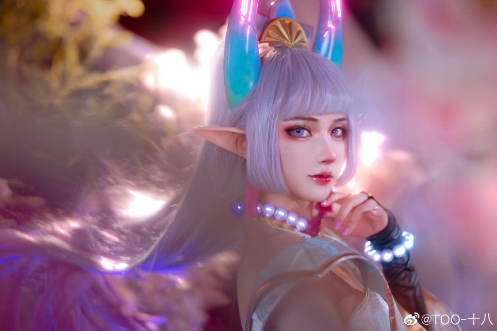คอสเพลย์ Syndra เวอร์ชั่น Spirit Blossom แบบเว่อวังอลังการ 2 คอสเพลย์ Syndra เวอร์ชั่น Spirit Blossom แบบเว่อวังอลังการ