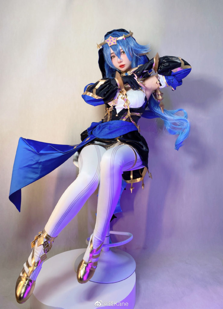 สาวจีนแปลงโฉมเป็น Layla จาก Genshin Impact 5 สาวจีนแปลงโฉมเป็น Layla จาก Genshin Impact