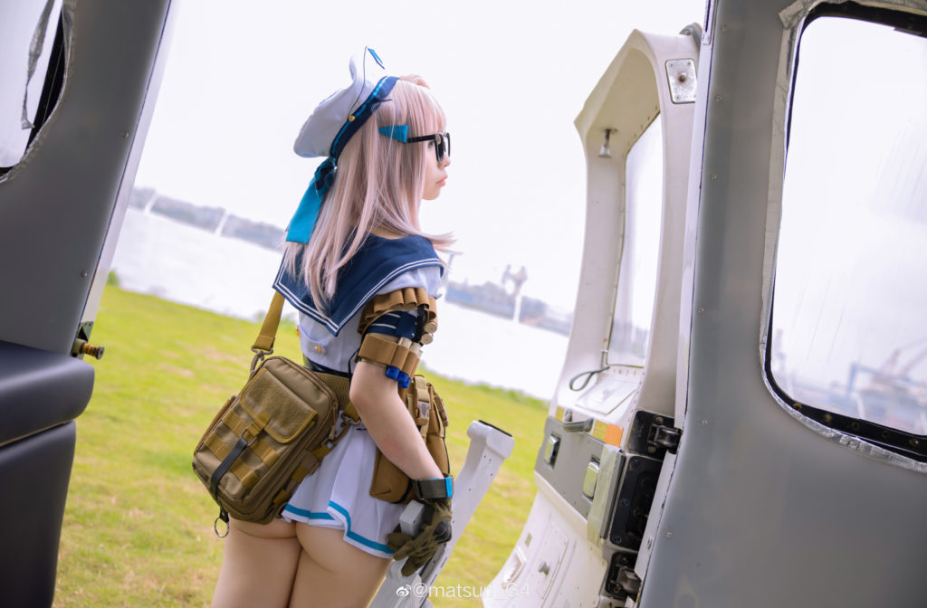 คอสเพลย์ Neon จาก GODDESS OF VICTORY: NIKKE ที่เปล่งประกายเจิดจ้า