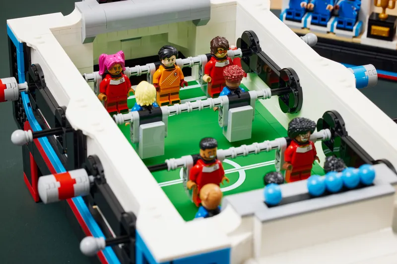 ชุดโต๊ะฟุตบอลขนาดเล็กจาก LEGO IDEAS 4 ชุดโต๊ะฟุตบอลขนาดเล็กจาก LEGO IDEAS