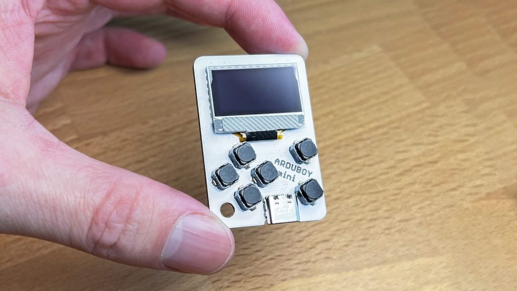 เครื่องเกม Arduboy Mini จิ๋วแต่เพลิน 5 เครื่องเกม Arduboy Mini จิ๋วแต่เพลิน