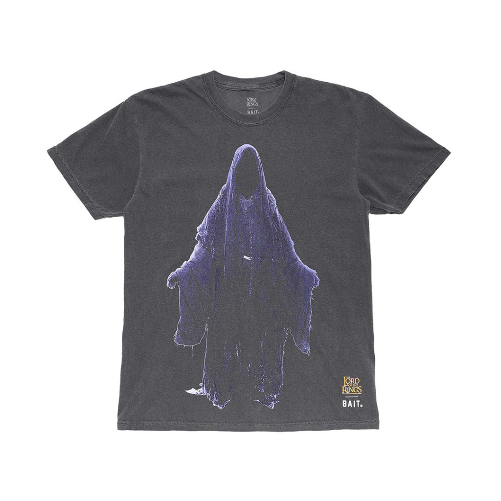 นึกว่าเสื้อทัวร์ชาวร็อคที่ไหนได้เสื้อ The Lord Of the Rings