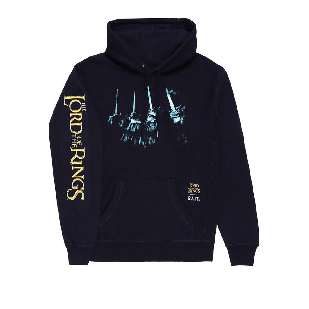 นึกว่าเสื้อทัวร์ชาวร็อคที่ไหนได้เสื้อ The Lord Of the Rings