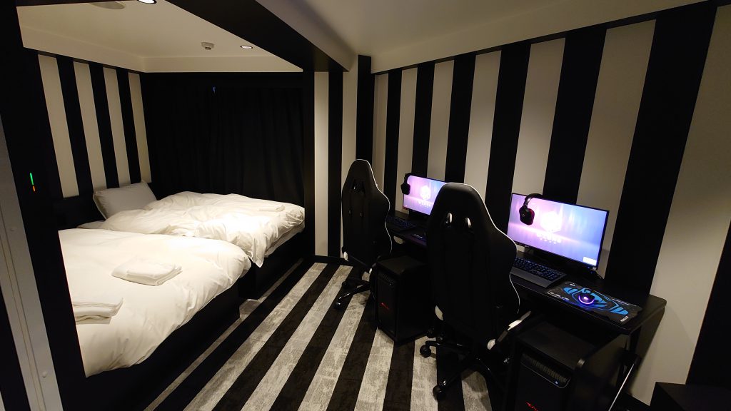 เจ๋ง! Hostel : Ezone ที่พักเอาใจเกมเมอร์