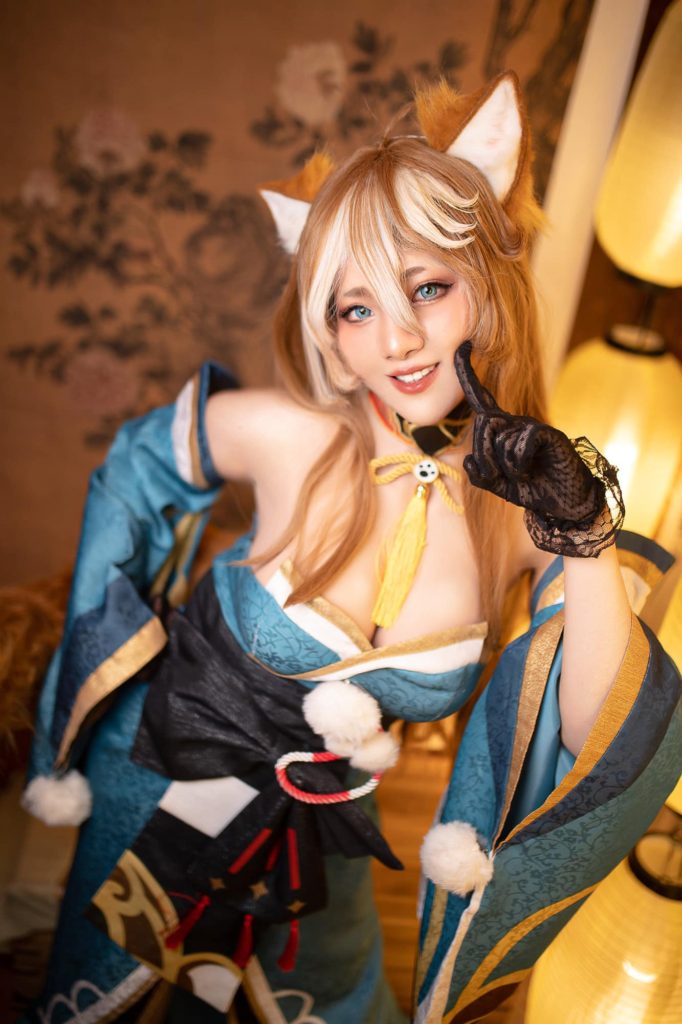 งานคอสเพลย์ Ms. Hina จาก Genshin Impact