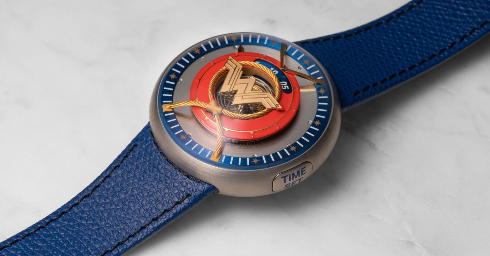 ยลความสวยงามของเทพแห่ง DC กับนาฬิกา Wonder Woman Tourbillon 1 ยลความสวยงามของเทพแห่ง DC กับนาฬิกา Wonder Woman Tourbillon