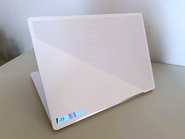 [รีวิว] ASUS ROG Zephyrus G14 AMD Ryzen 9 6900 + Radeon RX 6700S