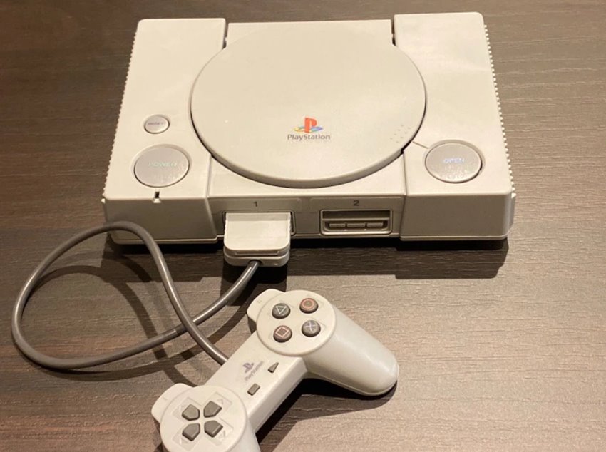 สนมั้ย? โมเดลเครื่องเล่นเกม PLAYSTATION สุดสมจริง 21 สนมั้ย? โมเดลเครื่องเล่นเกม PLAYSTATION สุดสมจริง