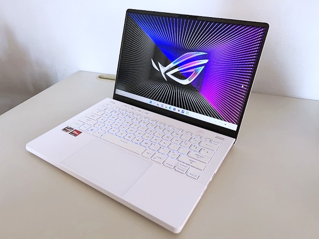 [รีวิว] ASUS ROG Zephyrus G14 AMD Ryzen 9 6900 + Radeon RX 6700S