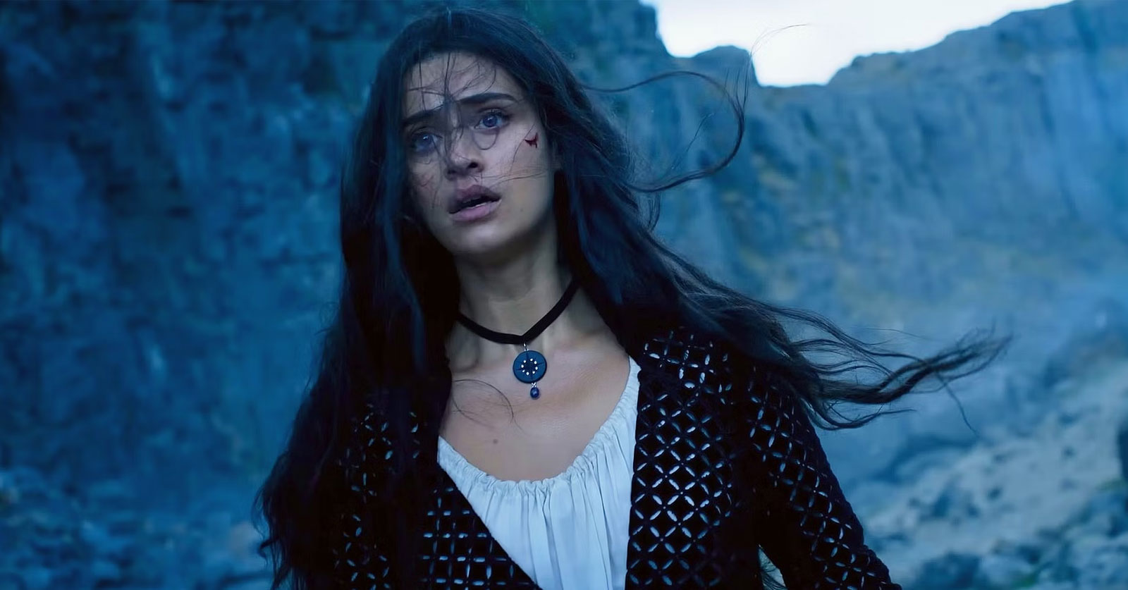 แฟน The Witcher ซีซั่น 3 บ่น 'ชุด Yennefer ไม่ไหวจะเคลียร์' 1 แฟน The Witcher ซีซั่น 3 บ่น 'ชุด Yennefer ไม่ไหวจะเคลียร์'