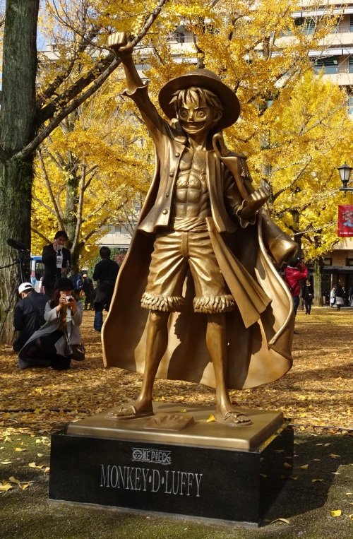 ผู้ว่าฯคุมะโมะโตะ สร้างรูปปั้น OnePiece เพิ่มเติม หลังถูกร้องเรียนเกี่ยวกับรูปปั้น Luffy 2 ผู้ว่าฯคุมะโมะโตะ สร้างรูปปั้น OnePiece เพิ่มเติม หลังถูกร้องเรียนเกี่ยวกับรูปปั้น Luffy