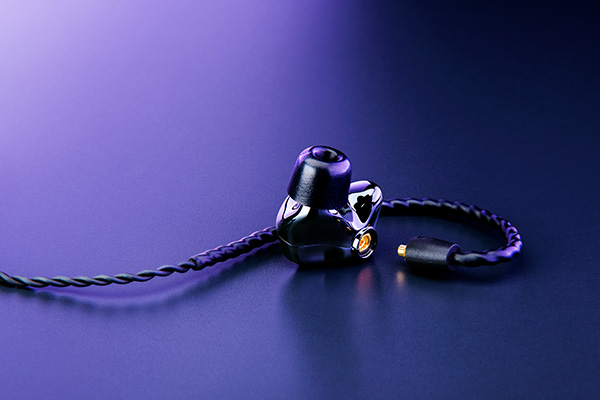 ใส่นานแค่ไหนก็ไม่หวั่นสบายตลอดวันกับ RAZER MORAY