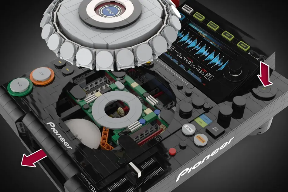 สุดเจ๋งผลงานออกแบบ DJ Controller จาก LEGO IDEA
