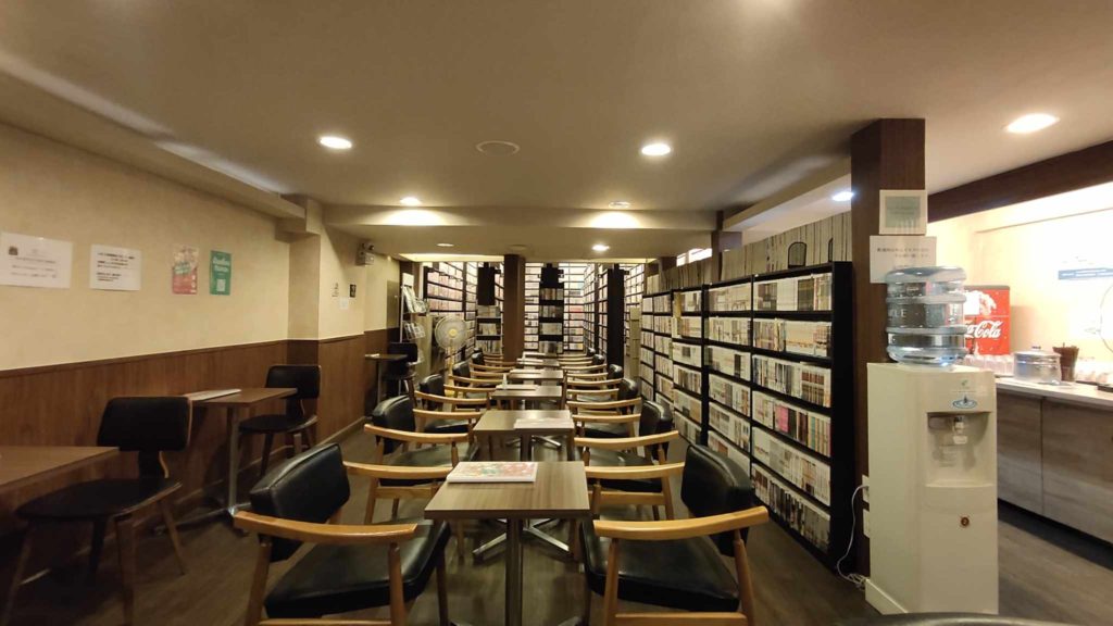 เอาใจสายมังงะกับร้าน Haru Ranman Comic Cafe & Bar ย่านสุขุมวิท 4 เอาใจสายมังงะกับร้าน Haru Ranman Comic Cafe & Bar ย่านสุขุมวิท