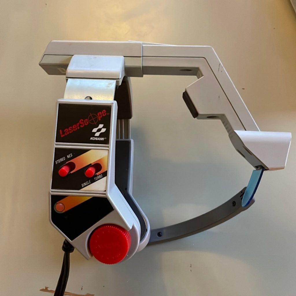 อุปกรณ์สุดล้ำในยุคเก๋ากับ KONAMI LASERSCOPE
