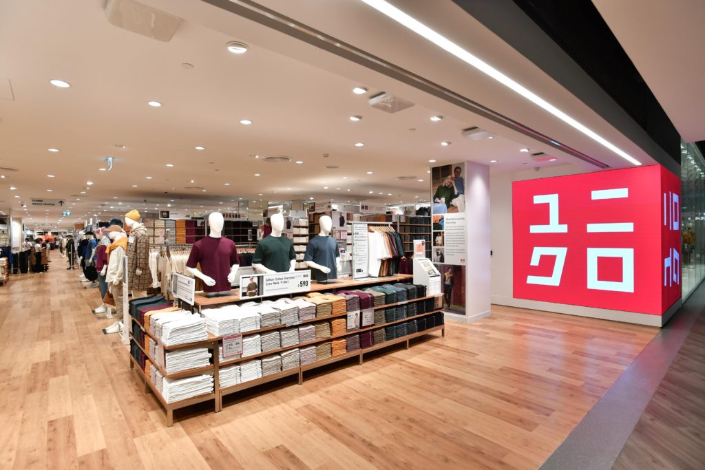 Uniqlo ปรับโฉมร้านใหม่ที่เซ็นทรัลเวิลด์ สู่ประสบการณ์ระดับเวิลด์คลาส 2 Uniqlo ปรับโฉมร้านใหม่ที่เซ็นทรัลเวิลด์ สู่ประสบการณ์ระดับเวิลด์คลาส