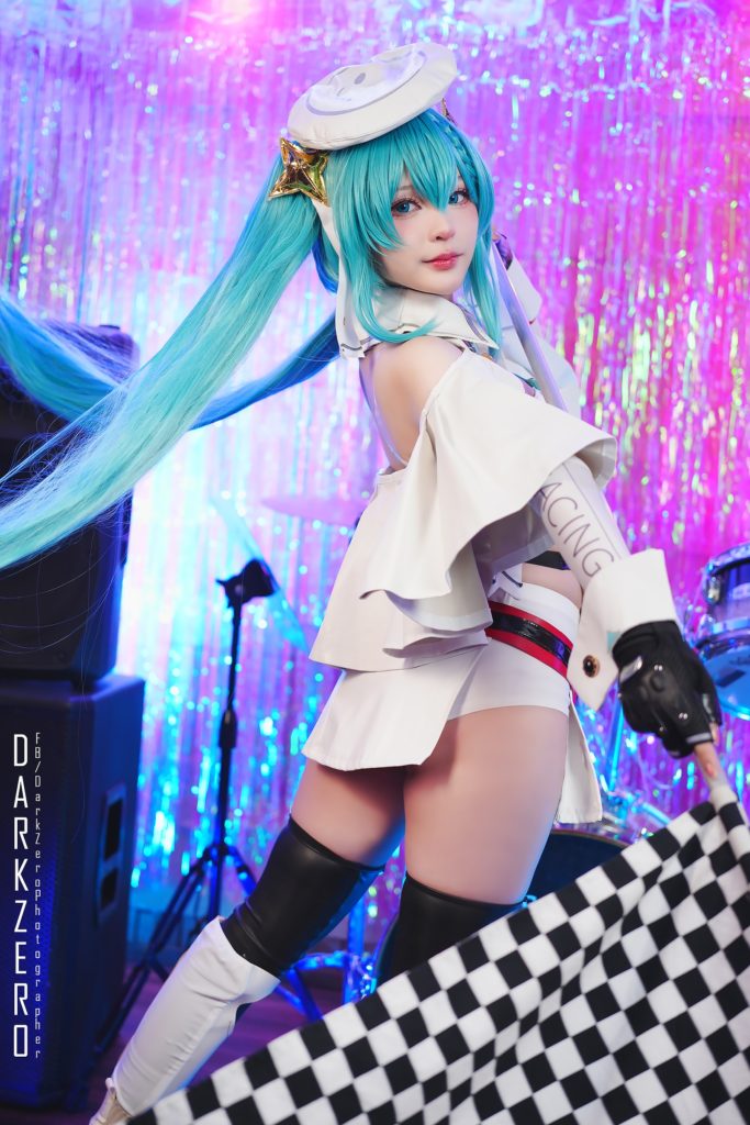 ไปซิ่งด้วยกันไหม ? ผลงานคอส Racing Miku สุดแจ่มฝีมือสาวไทย