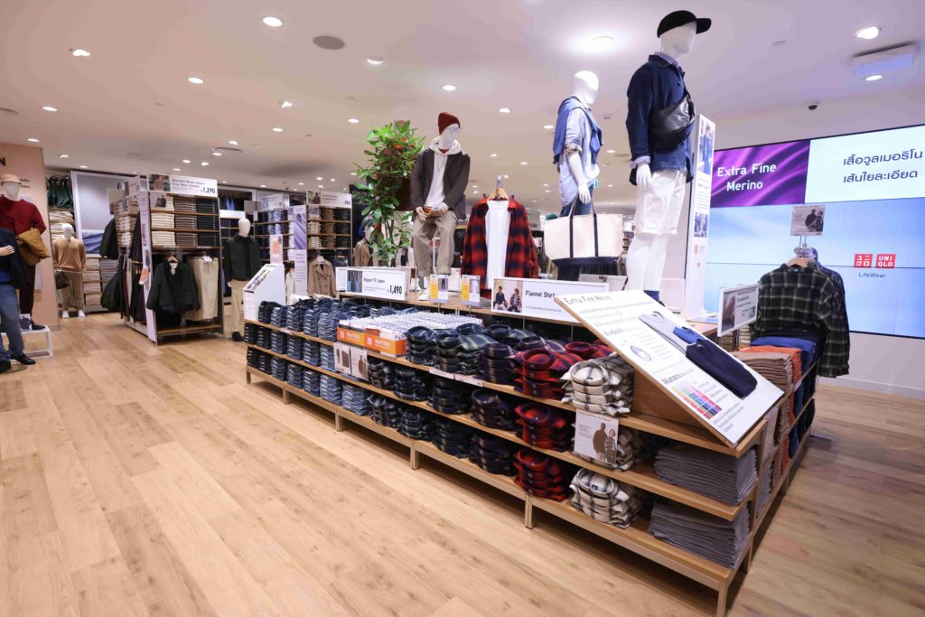 Uniqlo ปรับโฉมร้านใหม่ที่เซ็นทรัลเวิลด์ สู่ประสบการณ์ระดับเวิลด์คลาส 14 Uniqlo ปรับโฉมร้านใหม่ที่เซ็นทรัลเวิลด์ สู่ประสบการณ์ระดับเวิลด์คลาส