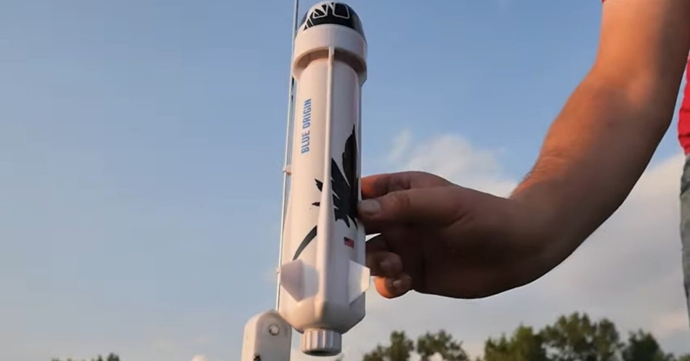 คิดดีไม่ได้เลย ! บริษัทยานอวกาศ ปล่อยโมเดลยาน New Shepard สำหรับนักสะสม 2 คิดดีไม่ได้เลย ! บริษัทยานอวกาศ ปล่อยโมเดลยาน New Shepard สำหรับนักสะสม