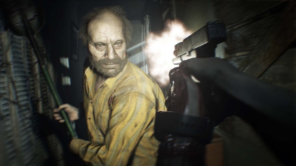 เผยคลิปสุดฮา คุณแม่ใส่แว่น VR ตะลุย Resident Evil 7 2 เผยคลิปสุดฮา คุณแม่ใส่แว่น VR ตะลุย Resident Evil 7