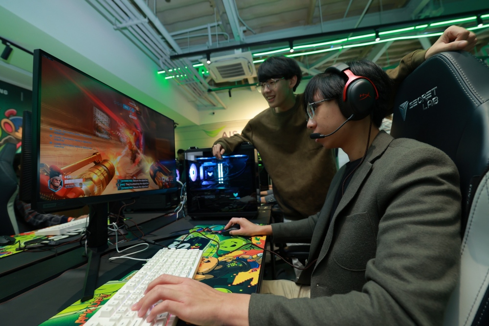 ซัมซุงผนึกกำลัง AIS eSports กางอาณาเขตใจกลางเมือง เปิด AIS eSports STUDIO at AIS SIAM