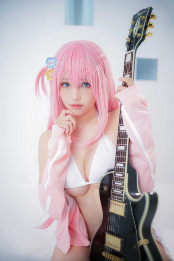 คอสเพลย์ Bocchi จาก Bocchi the Rock! ที่จะทำให้คุณเล่นกีตาร์ด้วยมือที่สั่นเทา 5 คอสเพลย์ Bocchi จาก Bocchi the Rock! ที่จะทำให้คุณเล่นกีตาร์ด้วยมือที่สั่นเทา