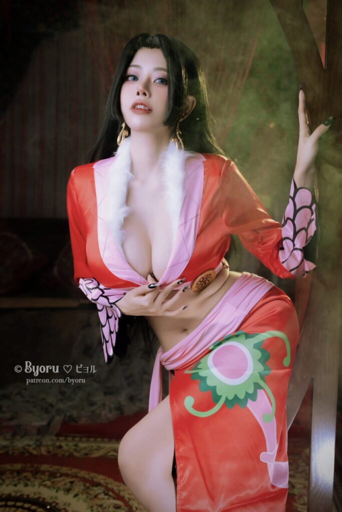Byoru แปลงโฉมเป็น Boa Hancock จาก One Piece แบบเผ็ดลืมตาย 6 Byoru แปลงโฉมเป็น Boa Hancock จาก One Piece แบบเผ็ดลืมตาย