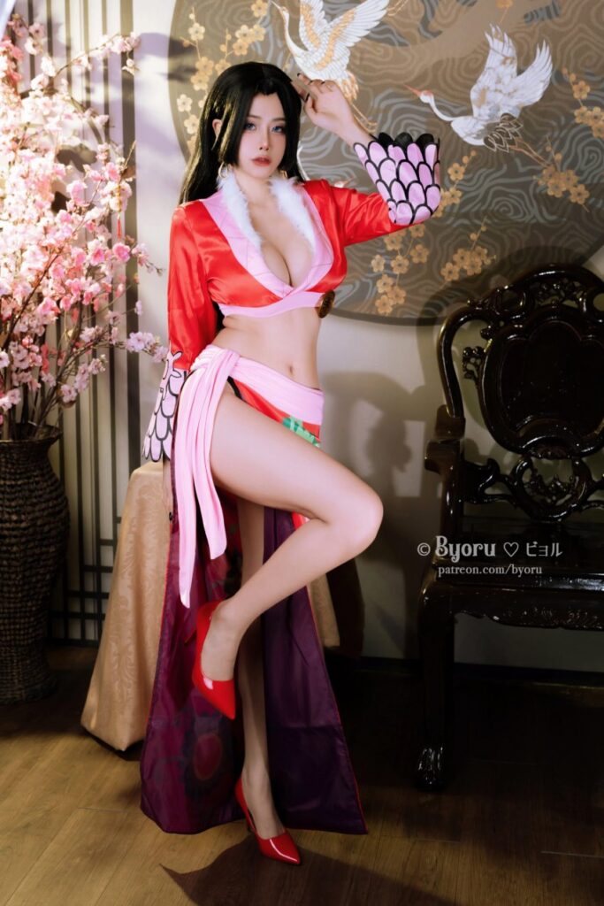 Byoru แปลงโฉมเป็น Boa Hancock จาก One Piece แบบเผ็ดลืมตาย 5 Byoru แปลงโฉมเป็น Boa Hancock จาก One Piece แบบเผ็ดลืมตาย