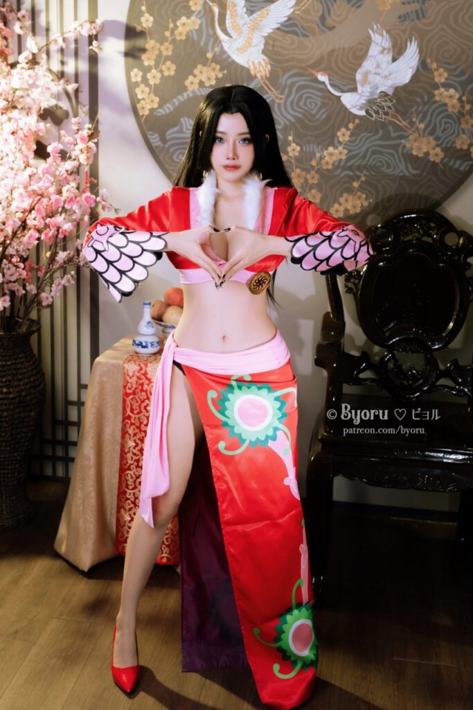 Byoru แปลงโฉมเป็น Boa Hancock จาก One Piece แบบเผ็ดลืมตาย 4 Byoru แปลงโฉมเป็น Boa Hancock จาก One Piece แบบเผ็ดลืมตาย
