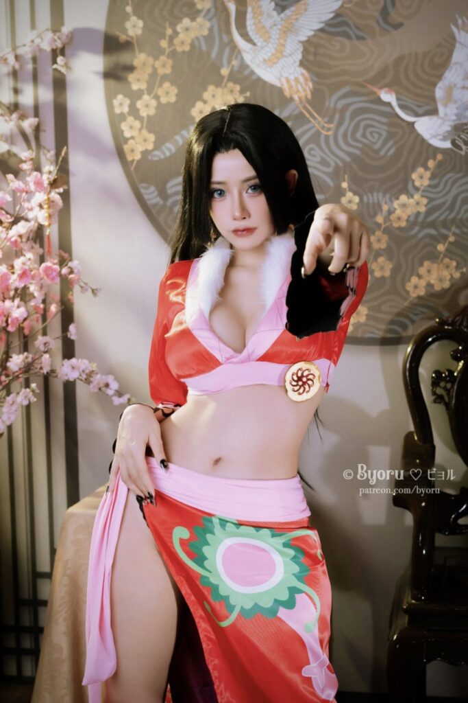 Byoru แปลงโฉมเป็น Boa Hancock จาก One Piece แบบเผ็ดลืมตาย 3 Byoru แปลงโฉมเป็น Boa Hancock จาก One Piece แบบเผ็ดลืมตาย