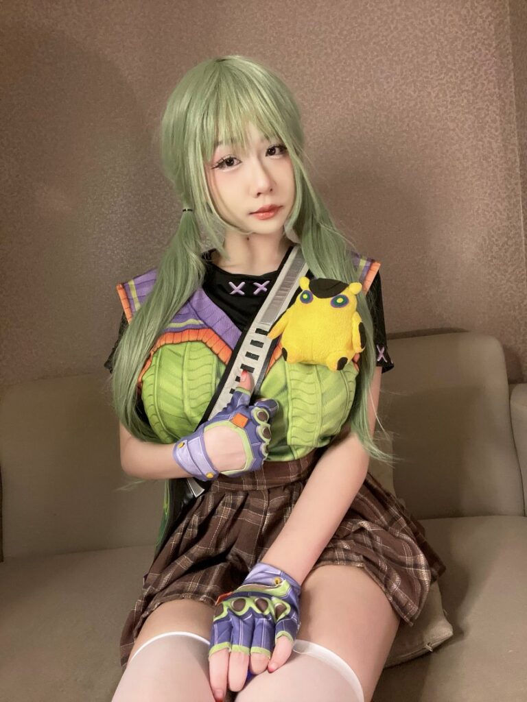 คุณ Charlotte มาแปลงโฉมเป็น Gekko ให้เราได้ชมกันแล้ว 3 คุณ Charlotte มาแปลงโฉมเป็น Gekko ให้เราได้ชมกันแล้ว