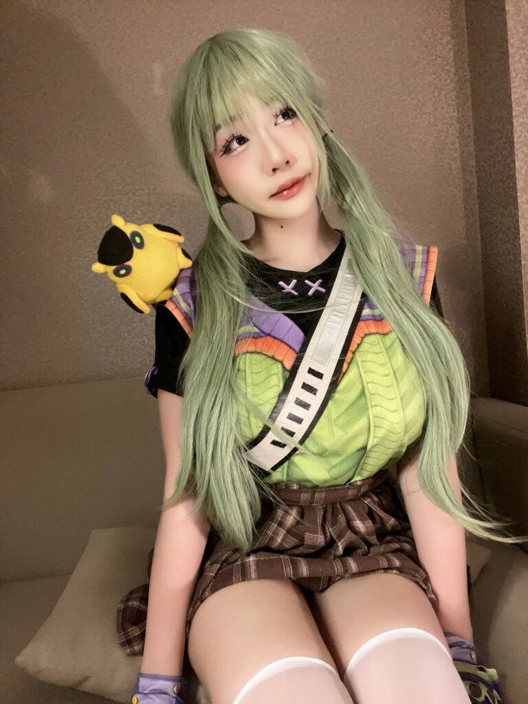 คุณ Charlotte มาแปลงโฉมเป็น Gekko ให้เราได้ชมกันแล้ว 4 คุณ Charlotte มาแปลงโฉมเป็น Gekko ให้เราได้ชมกันแล้ว