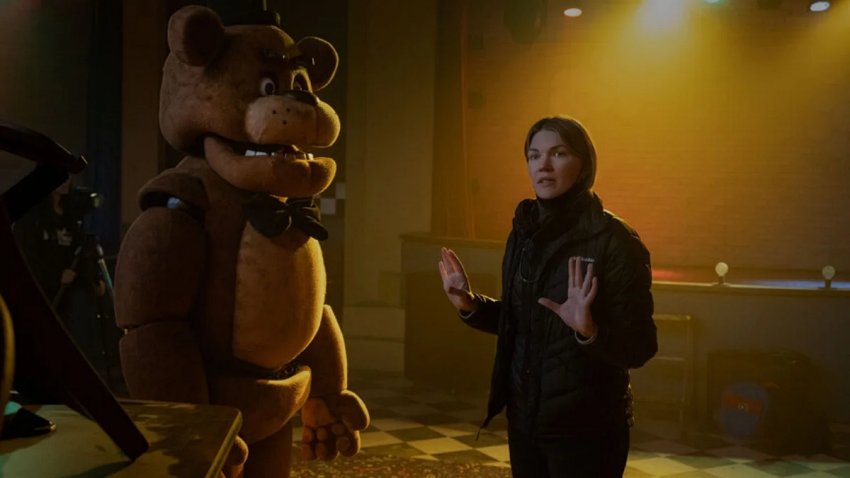 ผู้กำกับ Five Nights at Freddy’s หลอน.. เจอหุ่นขยับเอง 2 ผู้กำกับ Five Nights at Freddy’s หลอน.. เจอหุ่นขยับเอง