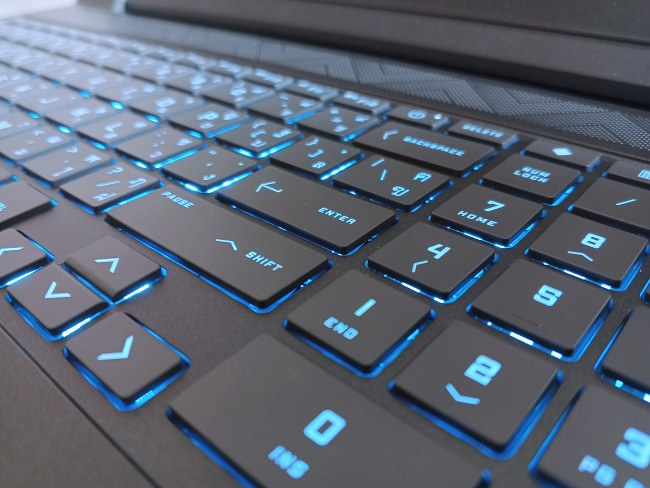 [รีวิว] HP Victus 16 AMD Ryzen™ 7 7840HS + RTX 4050