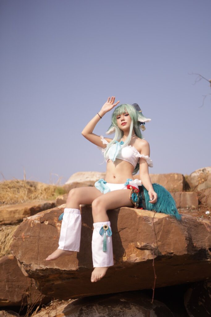 ผลงานคอสเพลย์ Huohuo จาก Honkai: Star Rail ในชุดว่ายน้ำฝีมือคุณอีฟกาฟี่ 6 Huohuo Honkai: Star Rail Cosplay by Evekafy 8