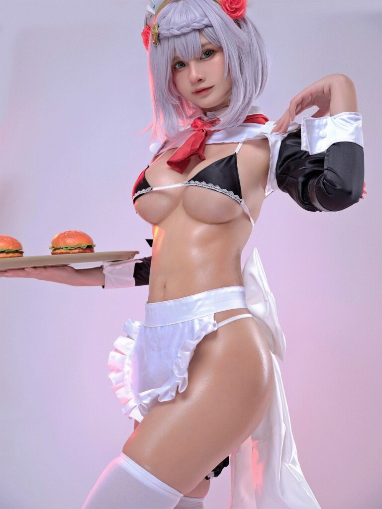 คอสเพลย์ Noelle จาก Genshin Impact เวอร์ชั่นสาวเสิร์ฟผ้าน้อยชิ้น 3 Noelle Genshin Impact Cosplay by Azami 2