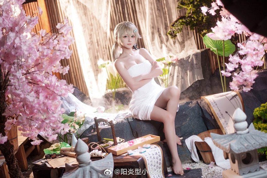 คอสเพลย์ Qingque จาก Honkai: Star Rail ห่อผ้าขนหนูแช่บ่อน้ำร้อน 9 คอสเพลย์ Qingque จาก Honkai: Star Rail ห่อผ้าขนหนูแช่บ่อน้ำร้อน