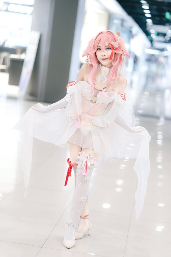 คอสเพลย์ Yae Miko เวอร์ชั่นชุดเจ้าสาวฝีมือคุณเบ้บ 6 คอสเพลย์ Yae Miko เวอร์ชั่นชุดเจ้าสาวฝีมือคุณเบ้บ