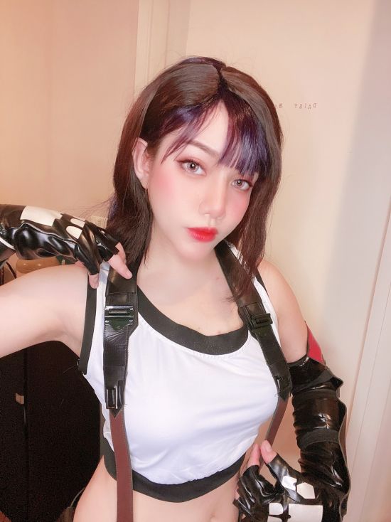 ส่อง 4 สาวไทยแปลงกายเป็น Tifa จากเกม Final Fantasy VII Remake [ชุด 2]