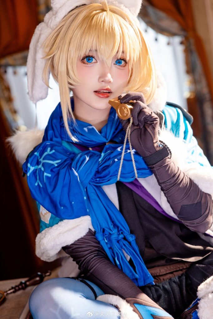 คอสเพลย์ Lynx จาก Honkai: Star Rail เวอร์ชั่นสาวน้อย 2 คอสเพลย์ Lynx จาก Honkai: Star Rail เวอร์ชั่นสาวน้อย