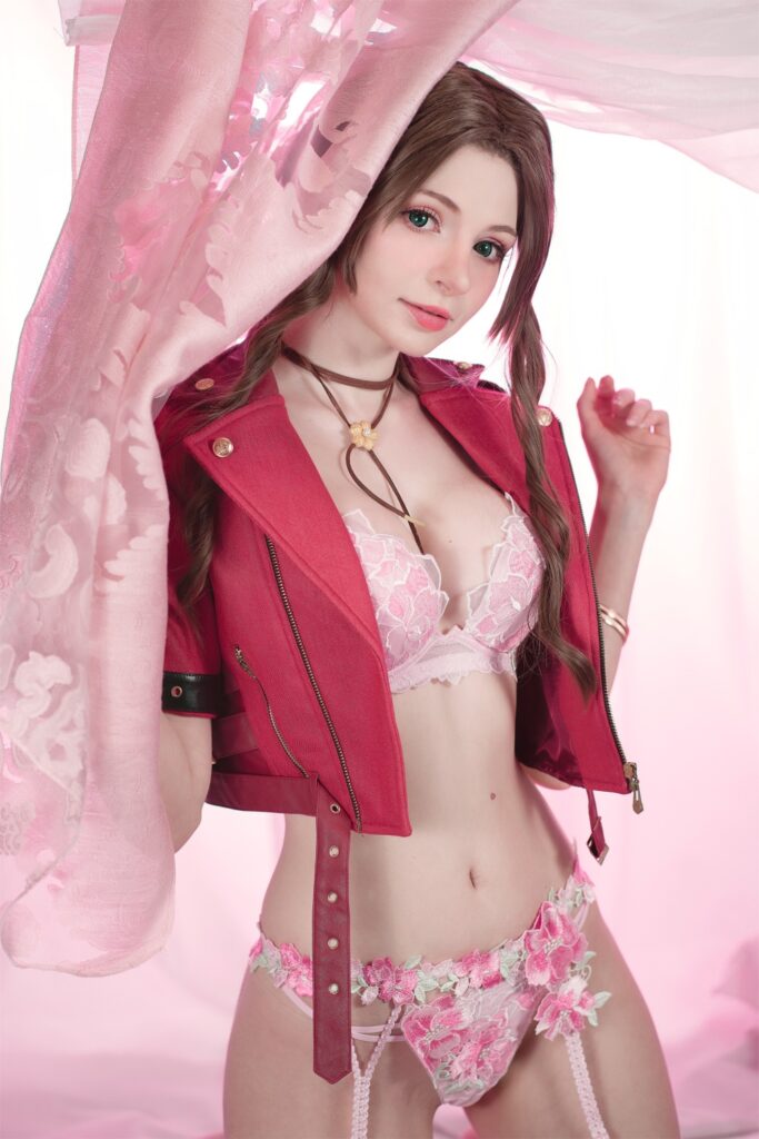 Peachmilky โชว์ผลงานคอสเพลย์ Aerith จาก Final Fantasy VII Rebirth ในชุดชั้นในสีหวานแหวว 2 Aerith Final Fantasy VII Rebirth Cosplay by Peachmilky 1
