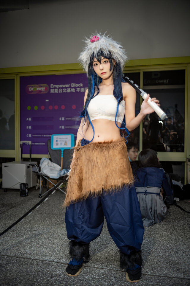 Inosuke Demon Slayer Cosplay by jjiiee1223