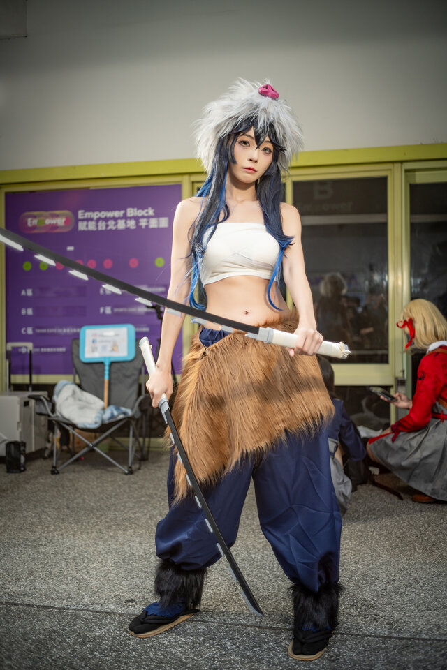 Inosuke Demon Slayer Cosplay by jjiiee1223